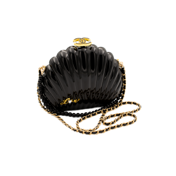 Chanel Shell Minaudière VIP Clutch black